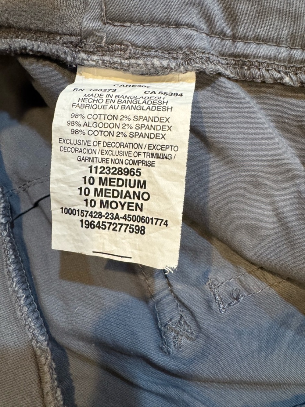 3 pair of Lee cargo flex to go capris, grey, khaki and olive - Picture 5 of 6